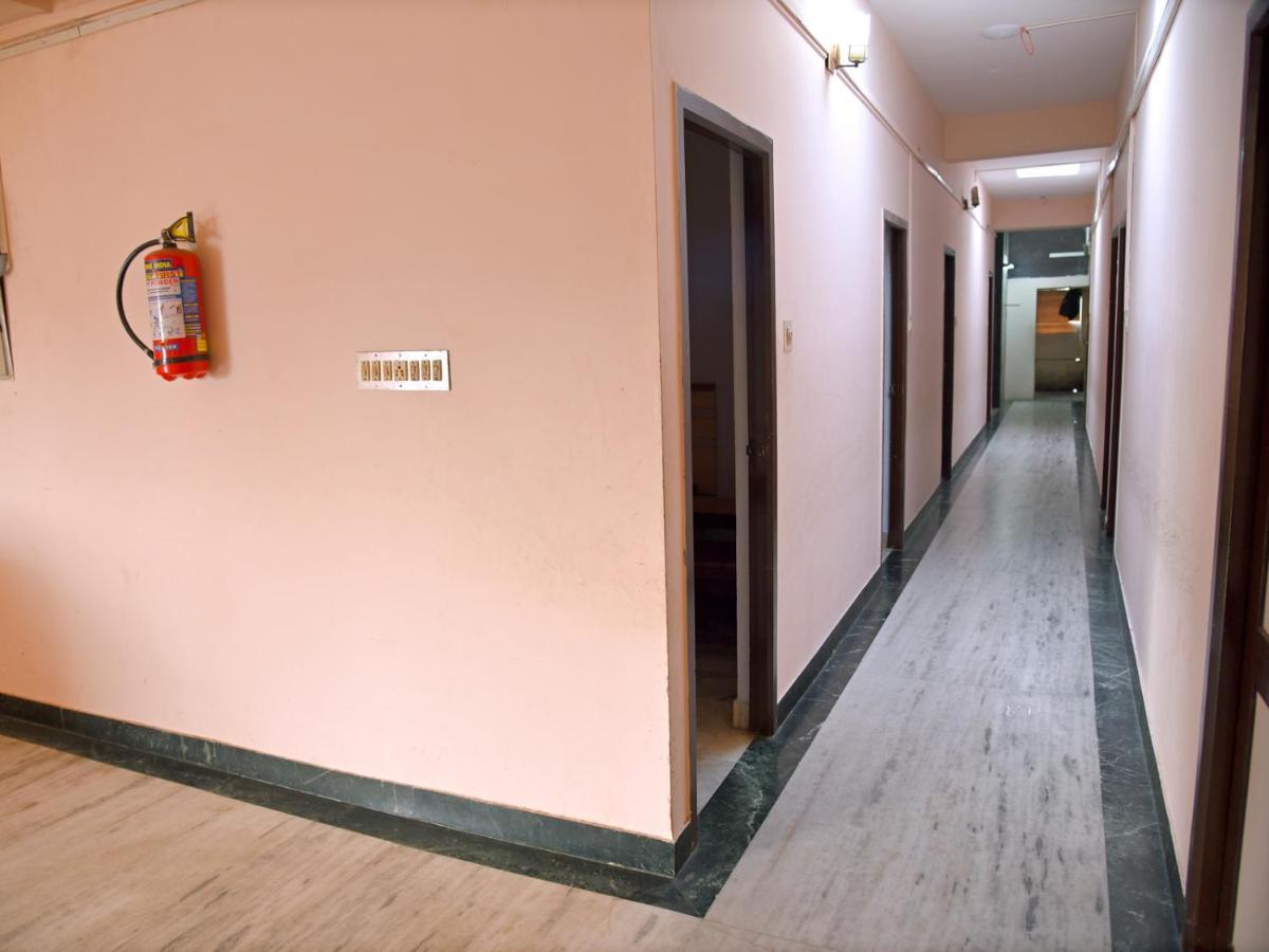 Hotel Aditya Пудучеррі Екстер'єр фото